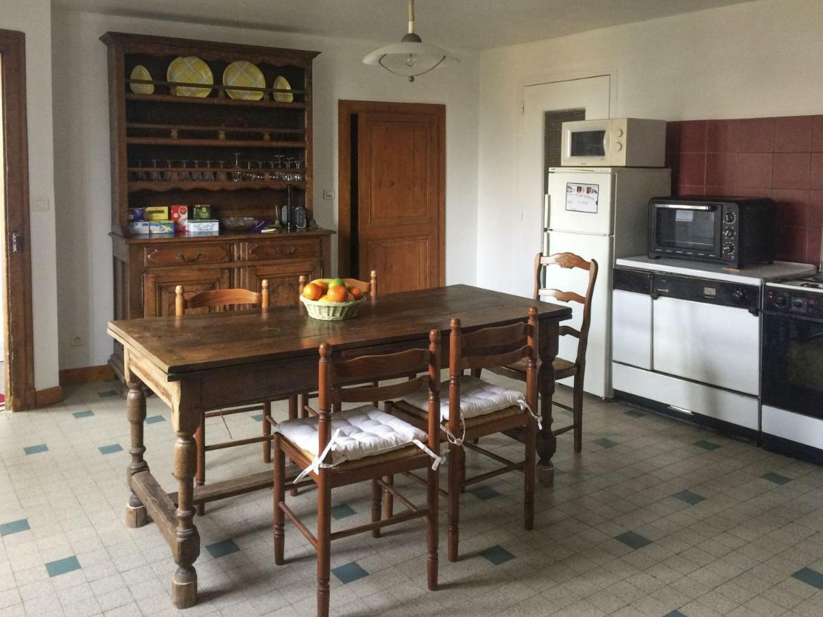 Вилла Retro Arty House Mesnay Экстерьер фото